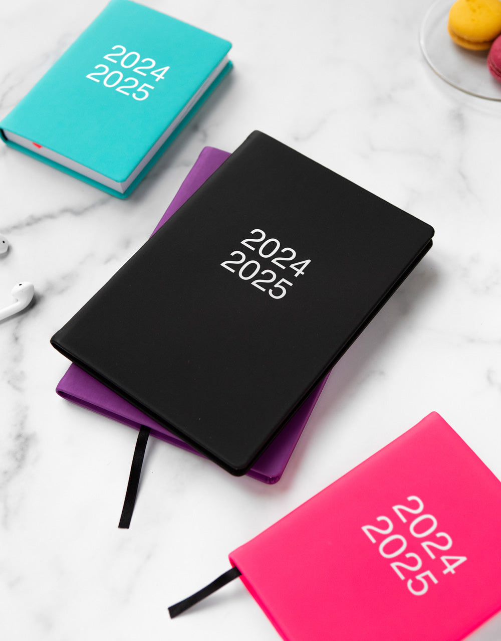 Dazzle A5 Week to View Planner 2024-2025 - Multilanguage#colour_inspire-pink
